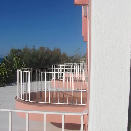 Hotell Ristorante La Scogliera - Nuova Gestione 3*