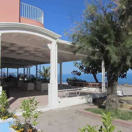 Ristorante La Scogliera - Nuova Gestione Hotell