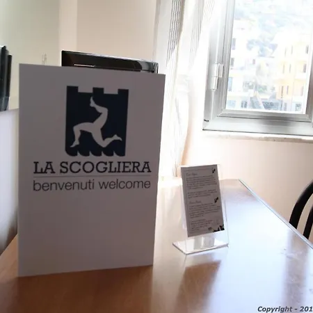 Ristorante La Scogliera - Nuova Gestione Hotell 3*