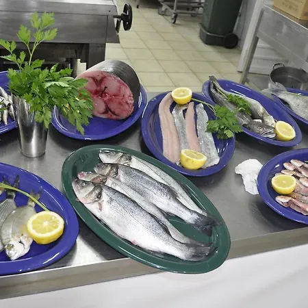 Ristorante La Scogliera - Nuova Gestione فندق بيراينو