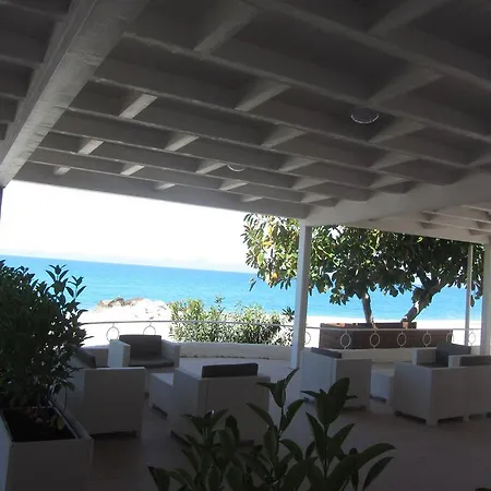 فندق Ristorante La Scogliera - Nuova Gestione 3*