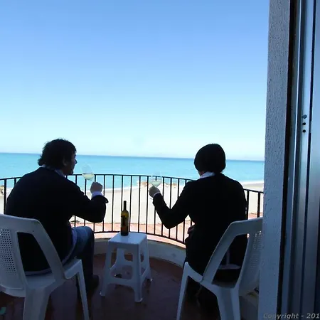 Ristorante La Scogliera - Nuova Gestione فندق بيراينو