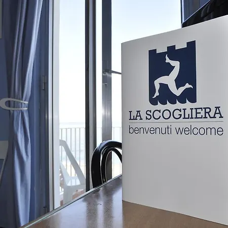 Ristorante La Scogliera - Nuova Gestione فندق