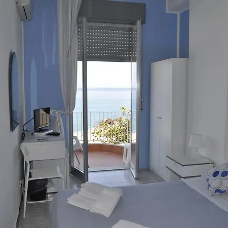 فندق Ristorante La Scogliera - Nuova Gestione بيراينو