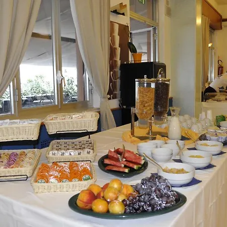 Ristorante La Scogliera - Nuova Gestione 3* بيراينو