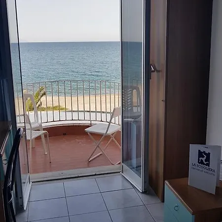 Ristorante La Scogliera - Nuova Gestione فندق بيراينو